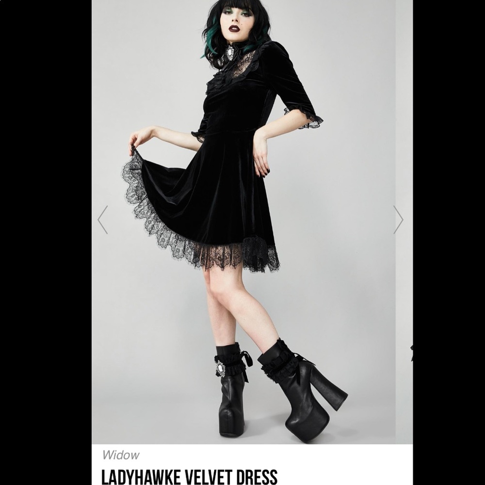 Dolls Kill Ladyhawke black velvet dress XL